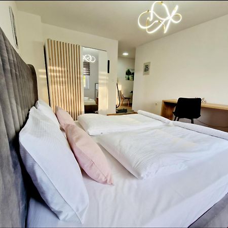 Infinity Apartment & Free Wifi & Free Parking Sarajevo Bagian luar foto