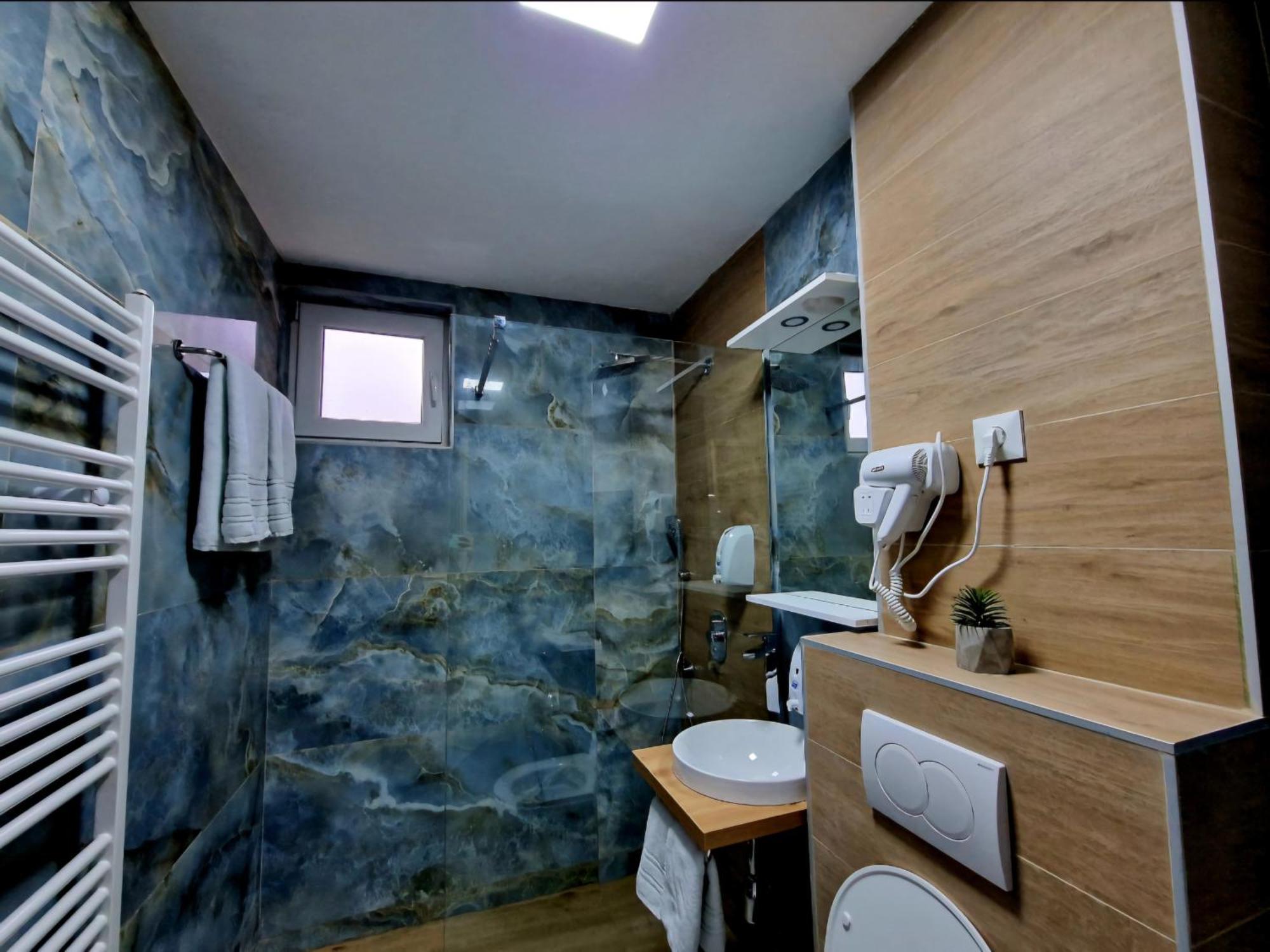Infinity Apartment & Free Wifi & Free Parking Sarajevo Bagian luar foto